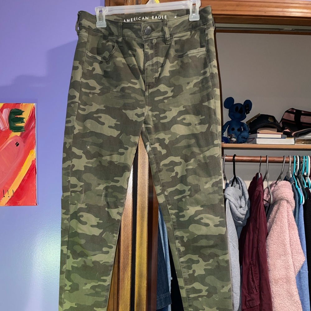 American Eagle Camo Skinny jeans high waisted